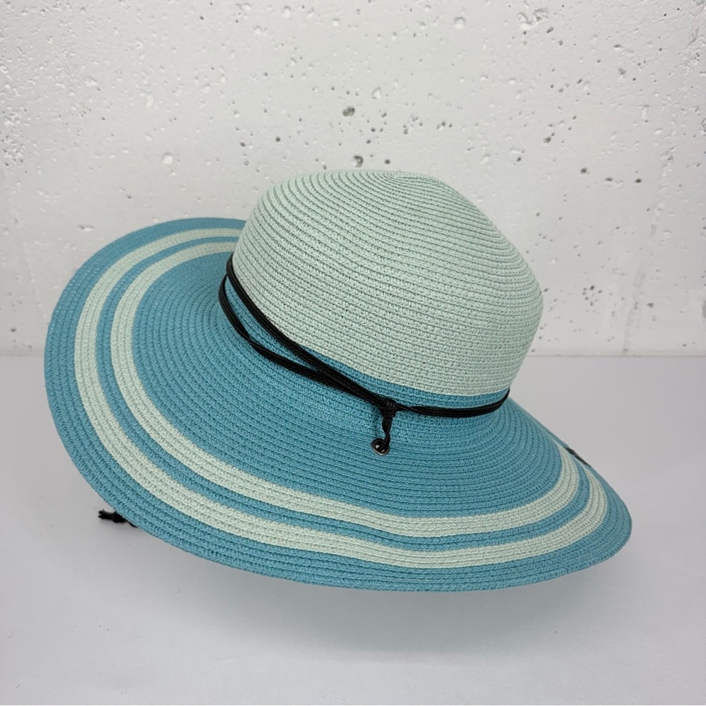 Columbia Women's Large / XL Global Adventure Sea Wave Blue Packable Hat
